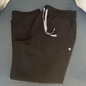 FIGS Black Scrub Bottoms
